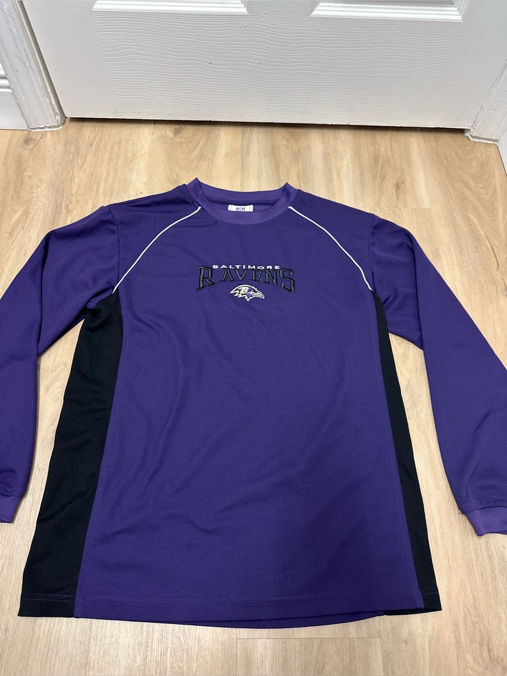 VTG Baltimore Ravens Purple Crewneck Sweater Size Small